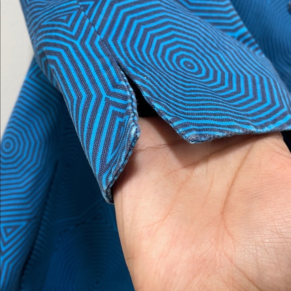 Akris Punto Azure Geometric Sunshade Print Cotton retro style mock neck Jacket - Picture 15 of 17